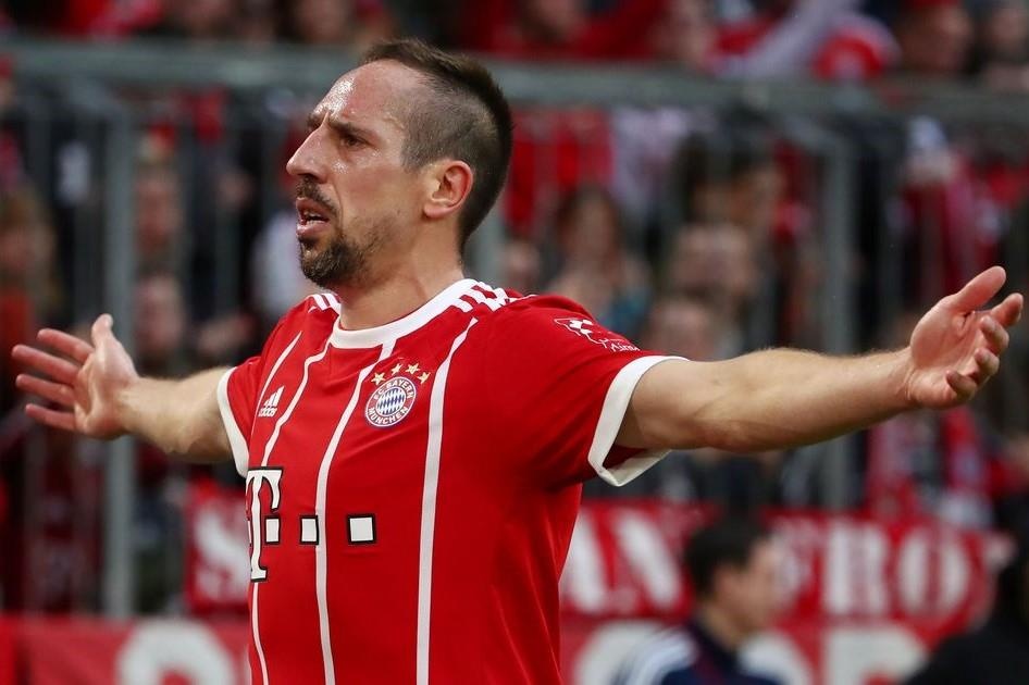 Nhung ban thang dep cua Ribery sau 12 mua giai khoac ao Bayern hinh anh