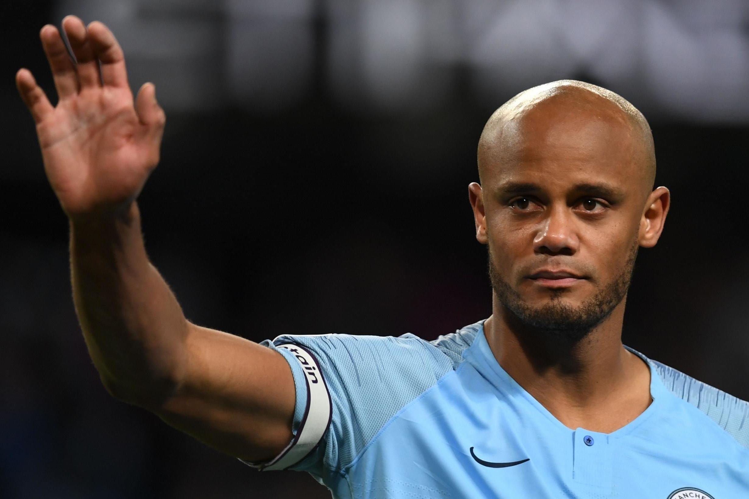 Kompany chia tay Man City sau 11 nam gan bo hinh anh