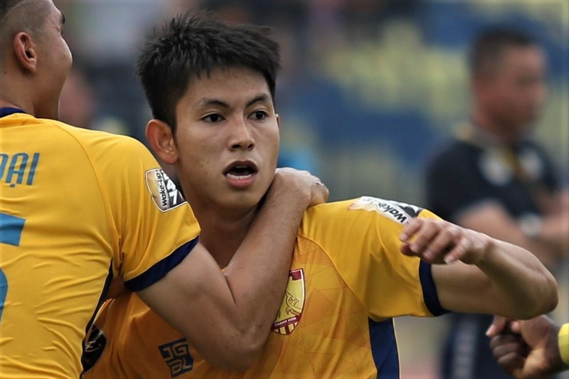 Sao tre U23 Viet Nam toa sang giup Thanh Hoa gianh 3 diem hinh anh