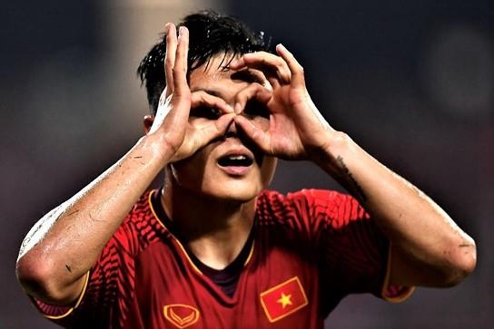 Thay cu tiet lo chuyen thoi di hoc cua Quang Hai, Dinh Trong hinh anh