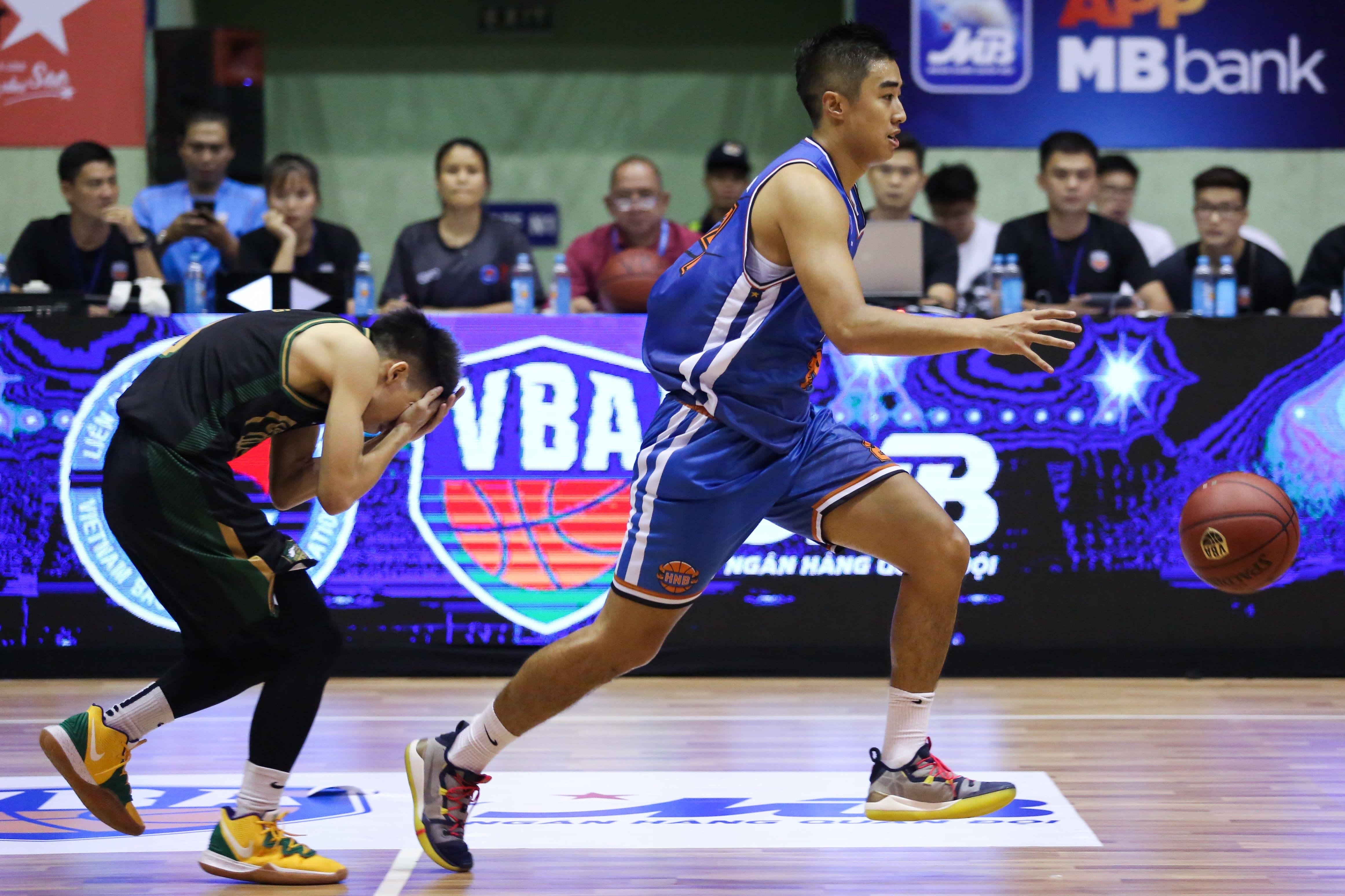 Ve nha di con,  VBA 2019,  Hanoi Buffaloes,  bong ro anh 8