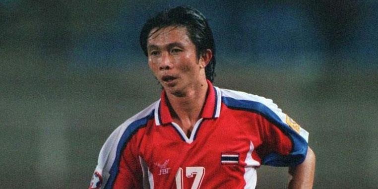 'Tuyen Viet Nam hay thua nhung ban ngo ngan truoc Thai Lan' hinh anh