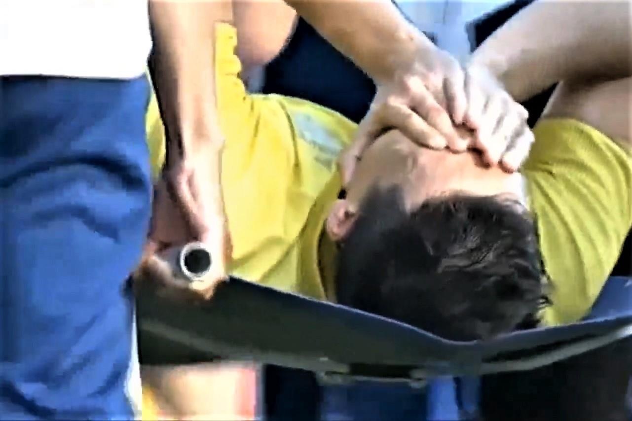 Thu mon Thai Lan mac sai lam khien dong doi roi san bang cang hinh anh