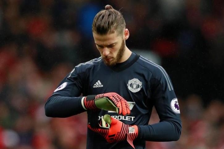 Man Utd 'lot tay' 20 trieu bang de tong khu De Gea? hinh anh