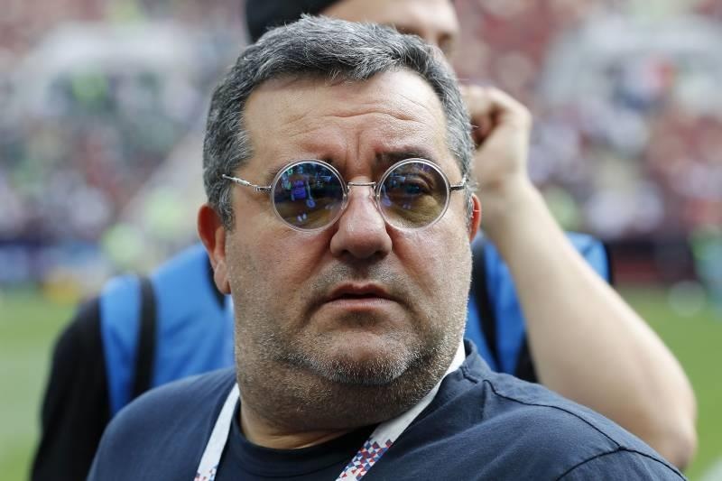 FIFA go bo lenh cam doi voi 'sieu co' Raiola hinh anh