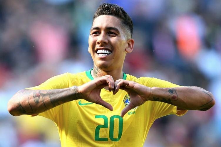 MC Lai Van Sam di dom muon DT Brazil de khen sao Liverpool hinh anh