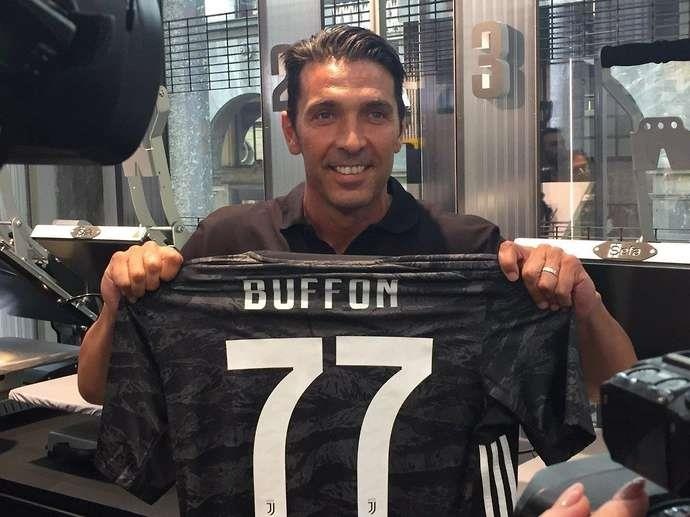 Buffon ve Juventus,  Cristiano Ronaldo,  Gianluigi Buffon,  PSG,  Juventus anh 1