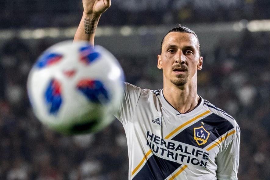 Su co hai huoc cua Ibrahimovic tren dat My hinh anh