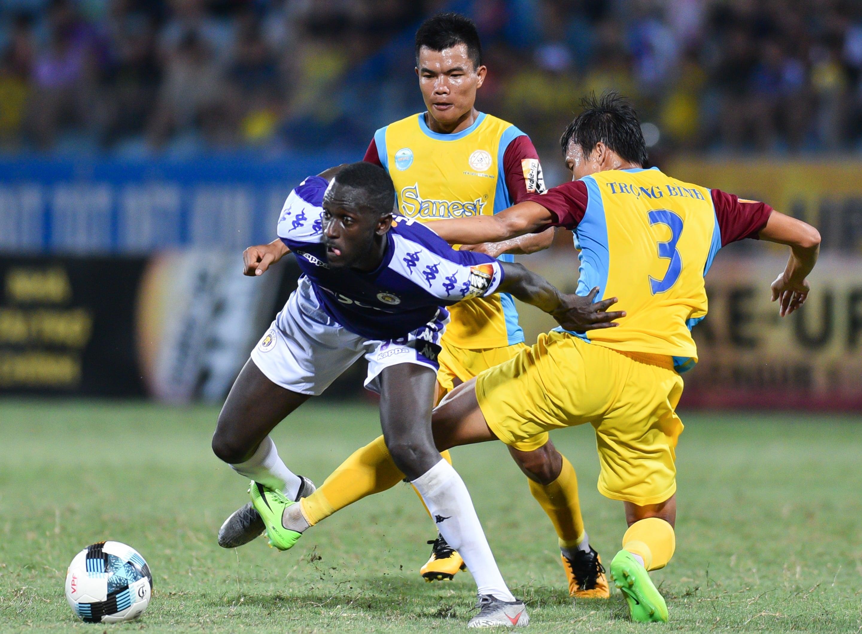 CLB Ha Noi,  HLV Chu Dinh Nghiem,  V.League 2019 anh 2