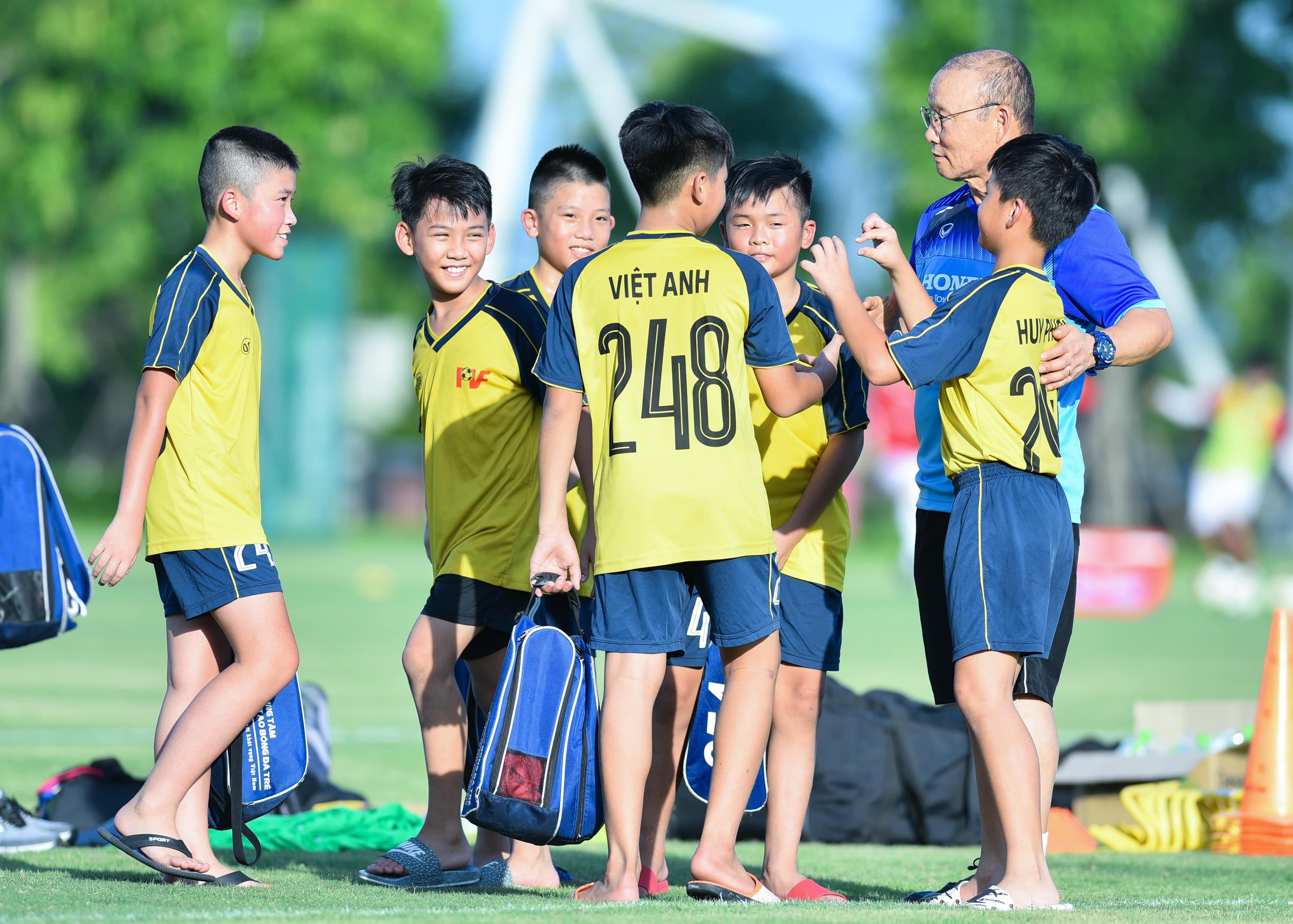 U23 Viet Nam,  HLV Park Hang-seo,  Martin Lo,  doi tuyen Viet Nam,  hop dong HLV Park anh 9