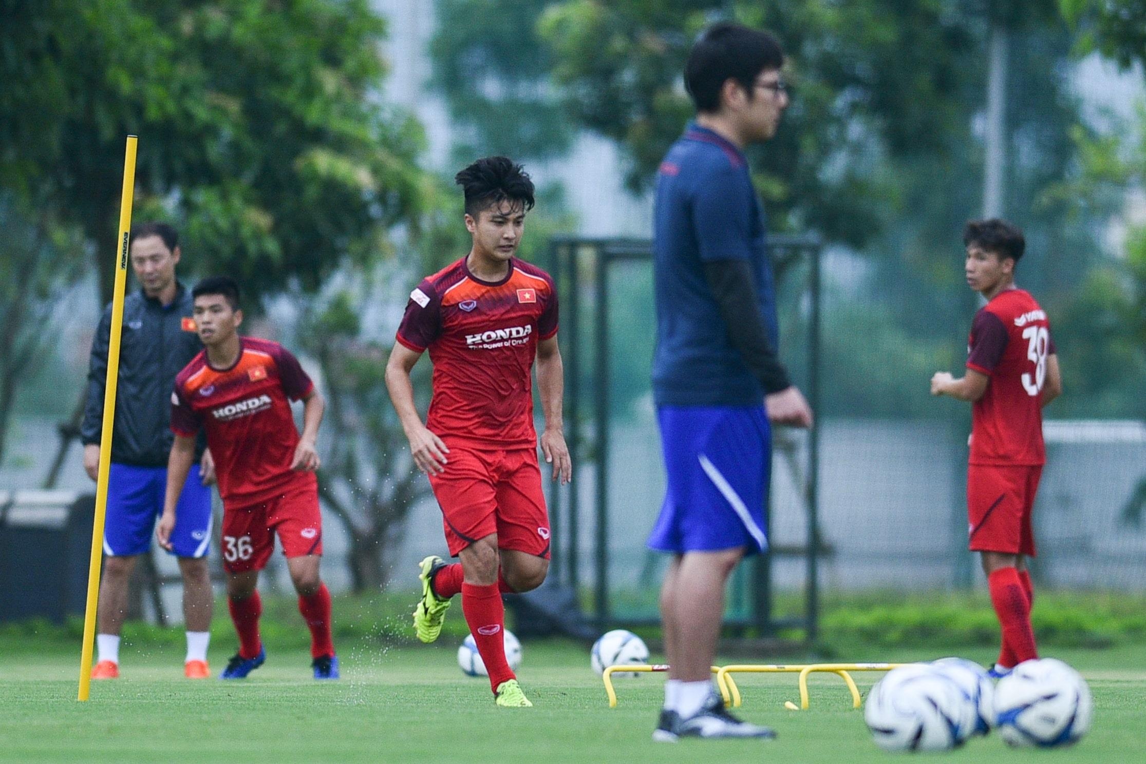 Martin Lo,  U23 Viet Nam,  SEA Games,  HLV Park Hang-seo,  tap trung doi tuyen anh 7