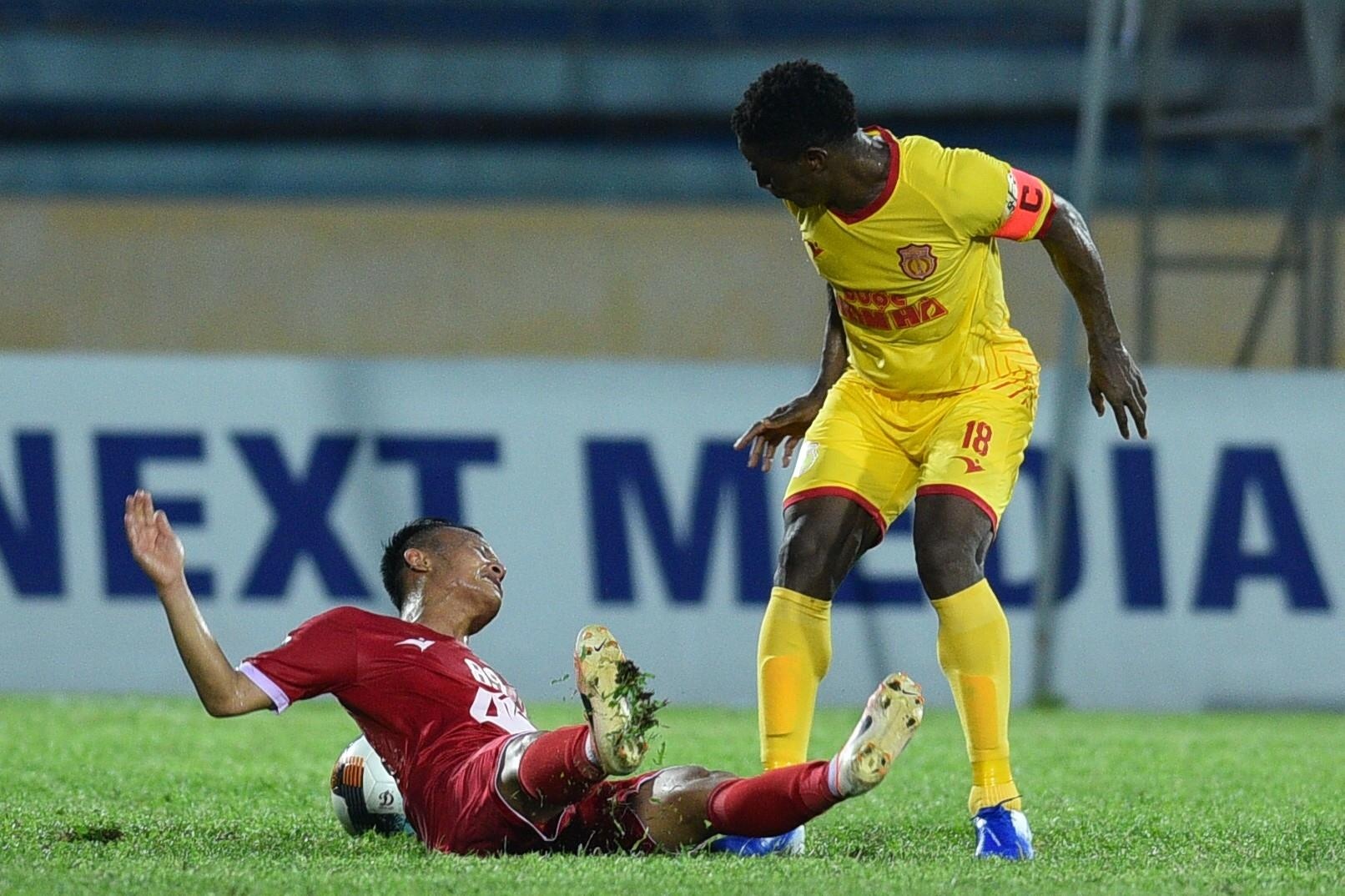 Trong Hoang,  CLB Viettel,  Nam Dinh vs Viettel,  V.League 2019 anh 1
