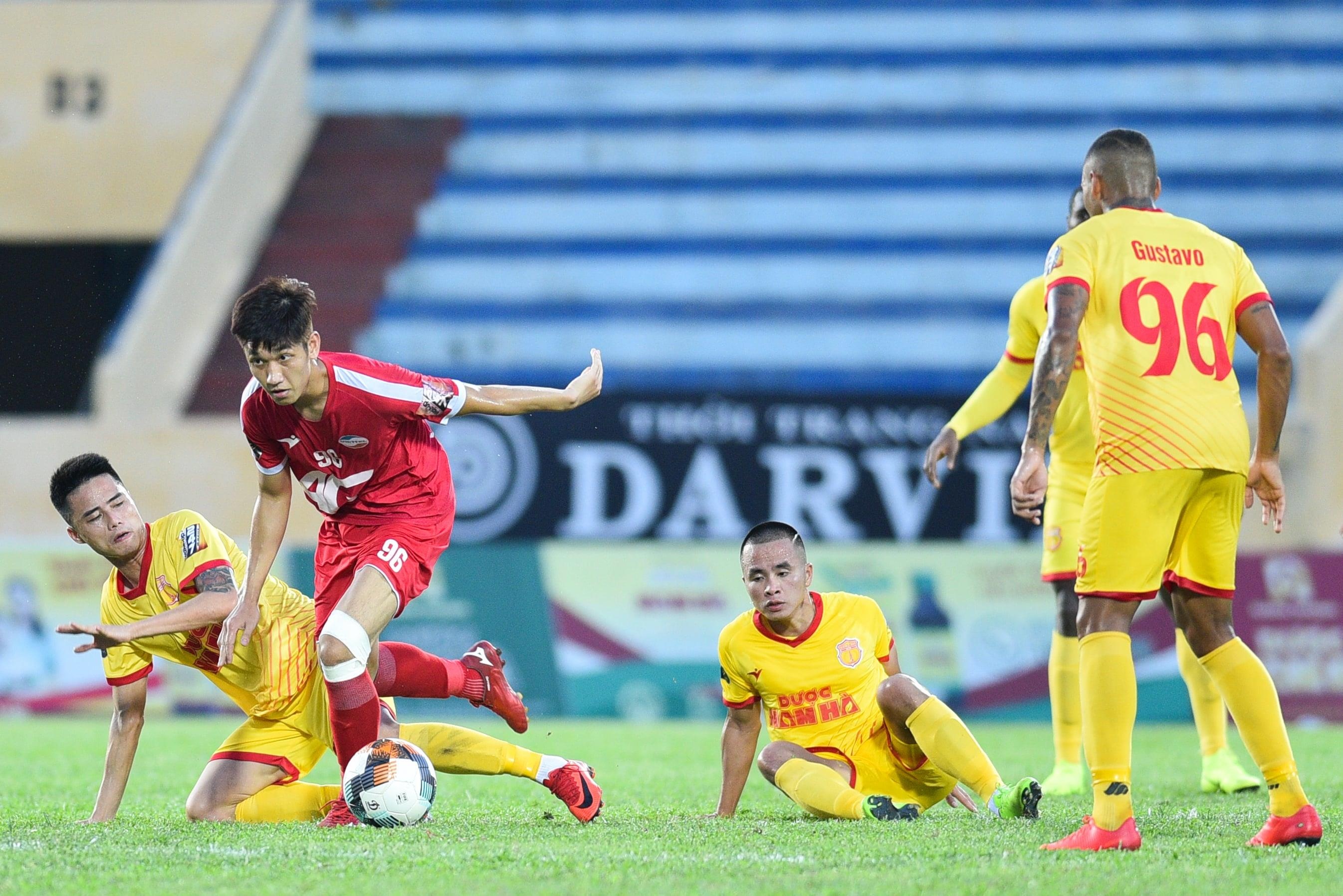Trong Hoang,  CLB Viettel,  Nam Dinh vs Viettel,  V.League 2019 anh 4