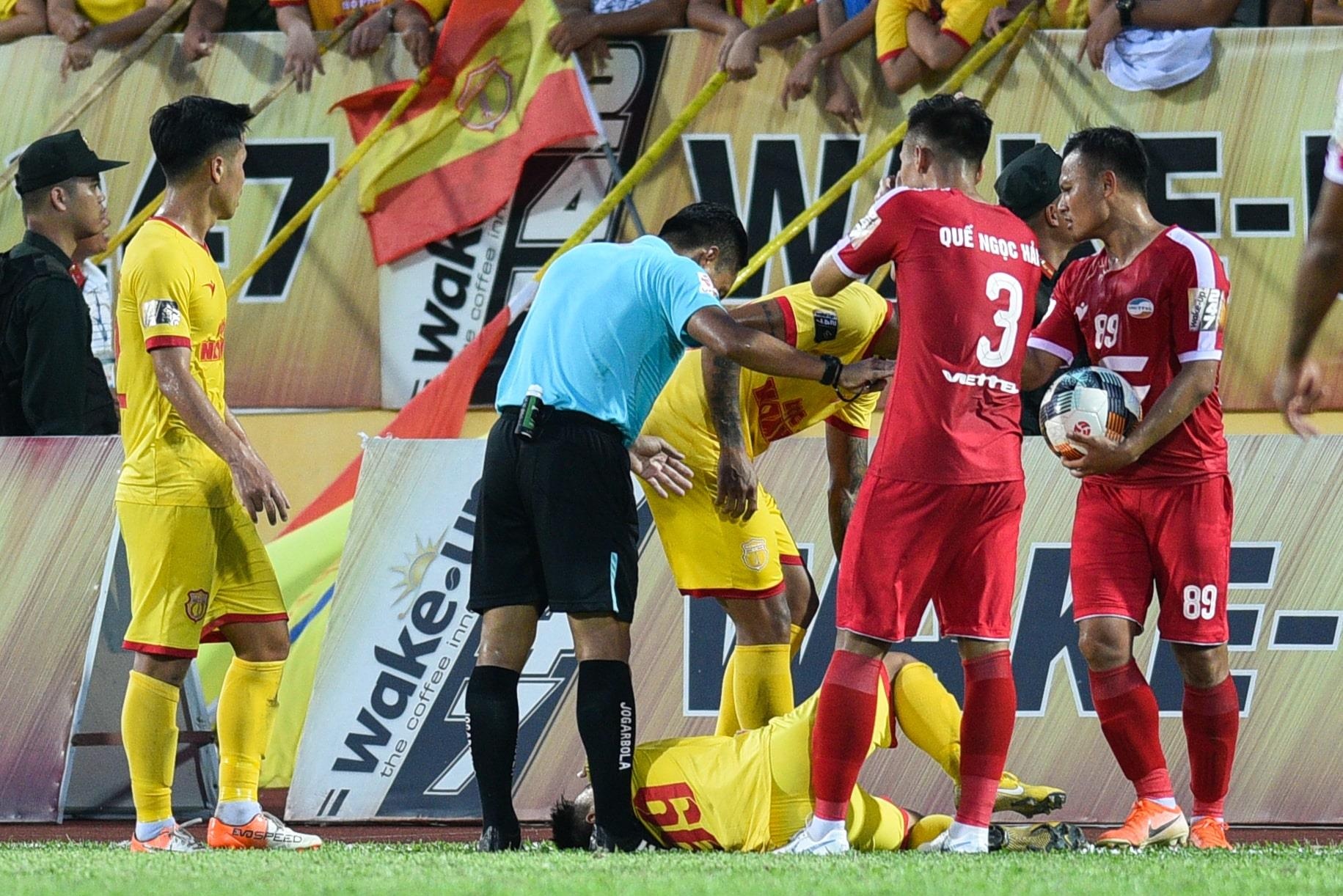 Trong Hoang,  CLB Viettel,  Nam Dinh vs Viettel,  V.League 2019 anh 6