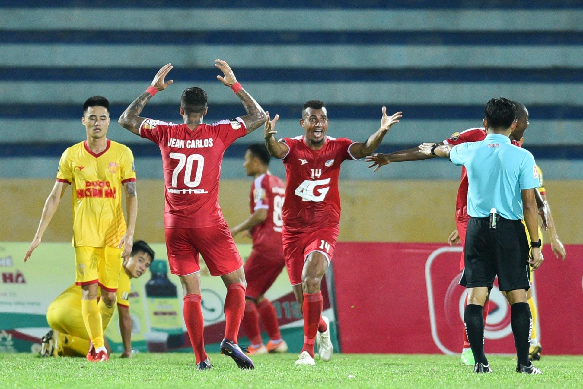 Trong Hoang,  CLB Viettel,  Nam Dinh vs Viettel,  V.League 2019 anh 8