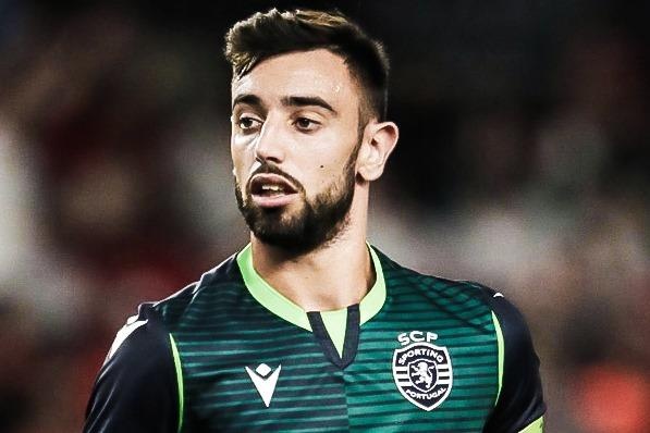 Tuyen thu Bo Dao Nha sut xa ghi ban dep mat vao luoi Liverpool hinh anh