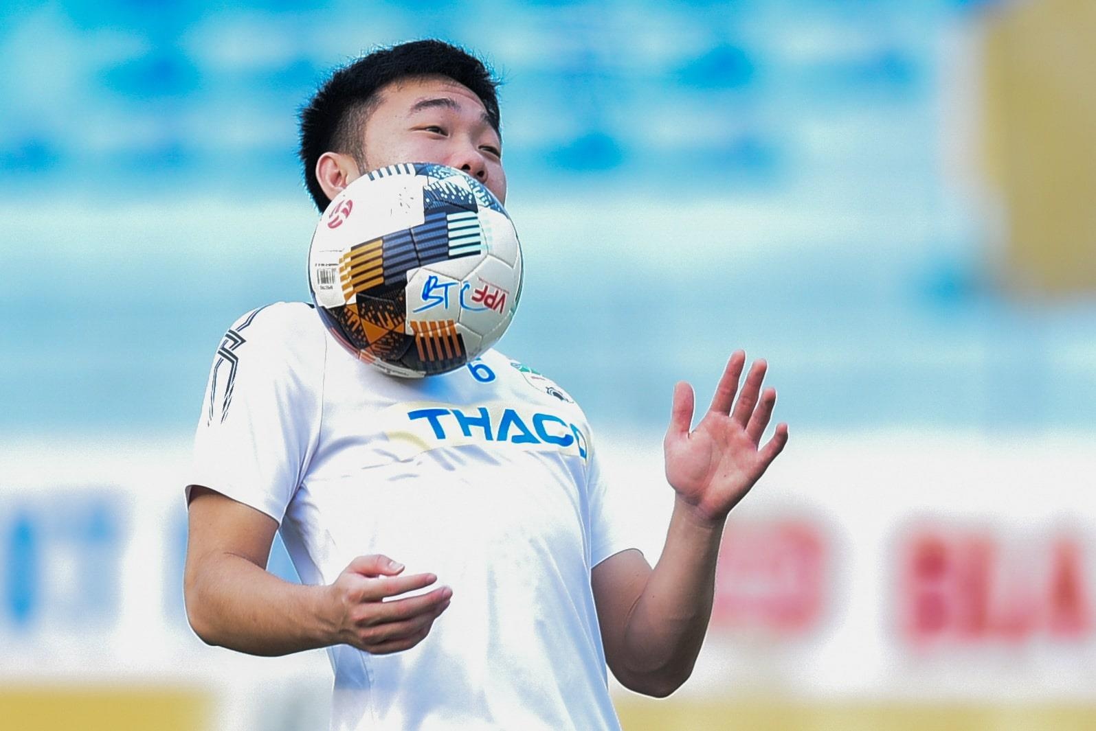 Ha Noi vs HAGL,  Tuan Anh Xuan Truong,  Tuan Anh chan thuong,  bau Duc da cho vui anh 2