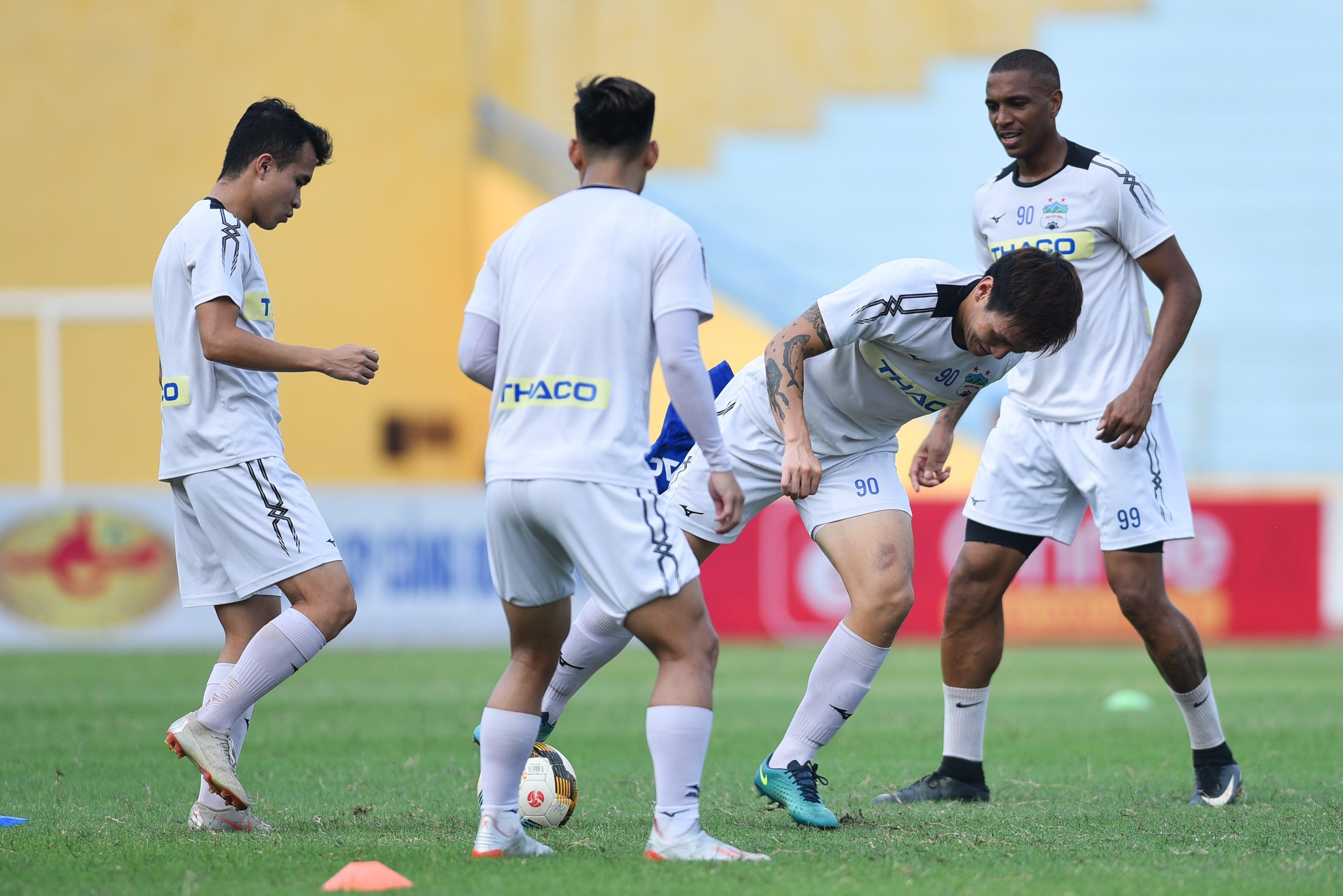 Ha Noi vs HAGL,  Tuan Anh Xuan Truong,  Tuan Anh chan thuong,  bau Duc da cho vui anh 7