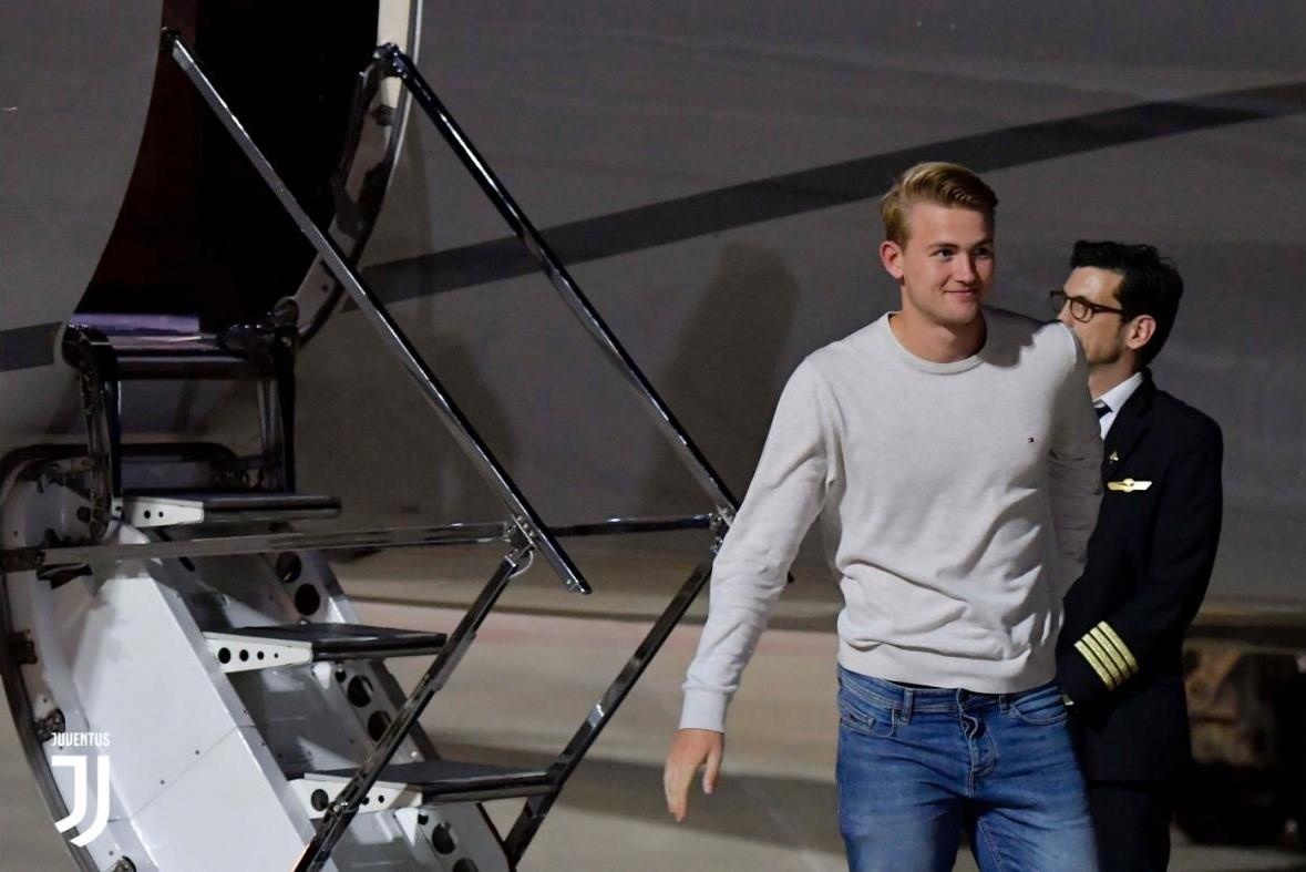 De Ligt den Juventus,  Juventus mua De Ligt,  Ronaldo Juventus,  chuyen nhuong anh 2