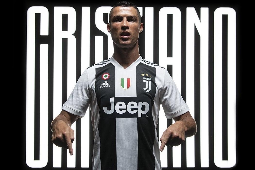 Juventus ky niem mot nam ngay chieu mo Ronaldo hinh anh