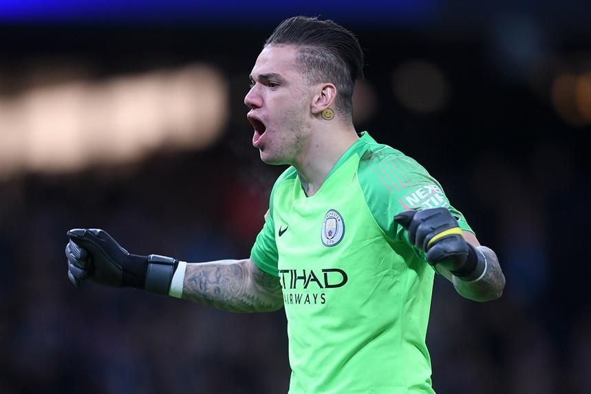 Thu mon Man City lap cu dup trong tran giao huu hinh anh