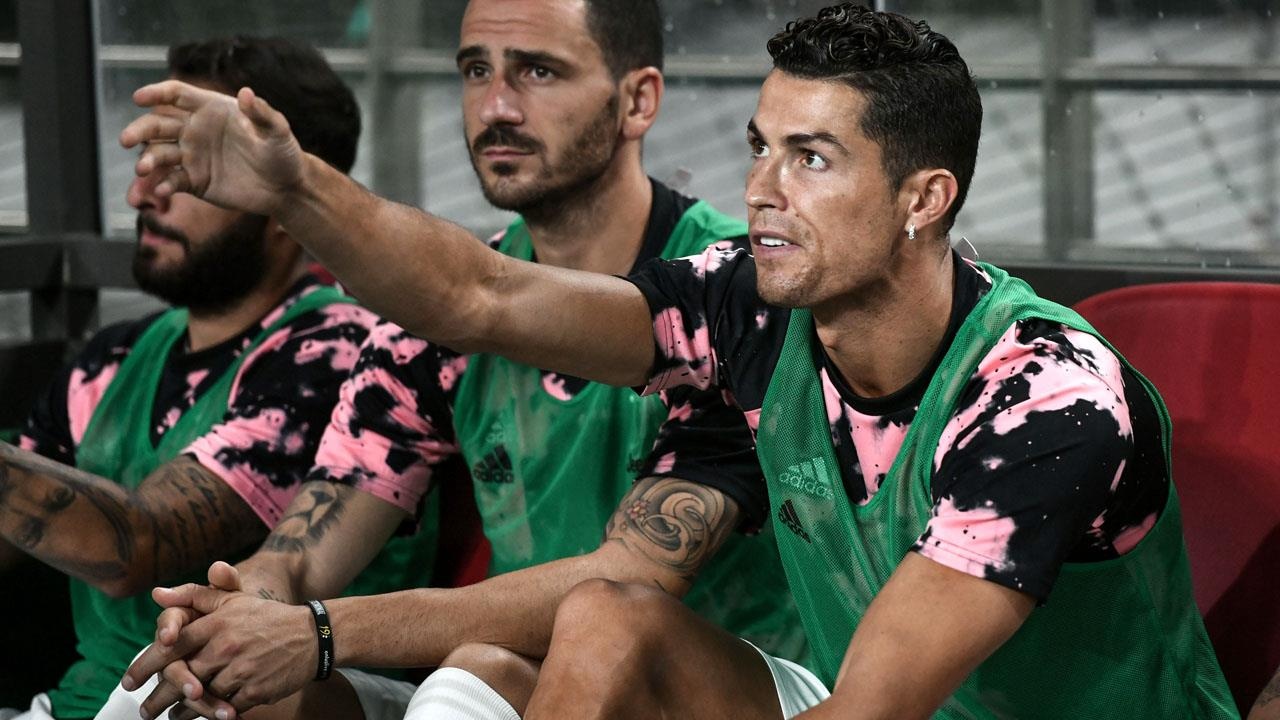 Ronaldo bị la ó ảnh 1 Ronaldo bi la o anh 1