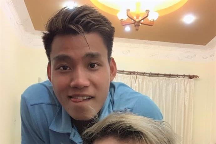 Van Thanh hoang hot khi bi dong doi o HAGL treu choc hinh anh