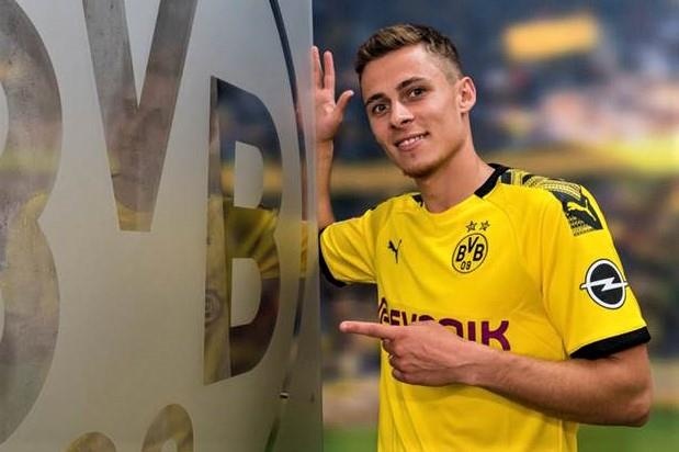 Em trai Hazard ghi ban trong chien thang 4-1 cua Dortmund hinh anh