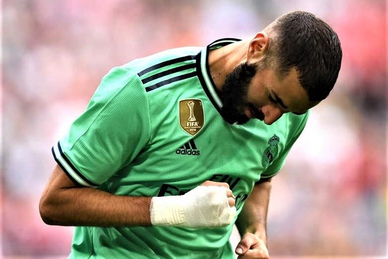 Benzema lap hat-trick giup Real ve thu ba tai Audi Cup 2019 hinh anh