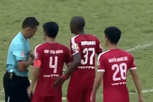 Bui Tien Dung day trong tai sau the do cua ngoai binh Viettel hinh anh