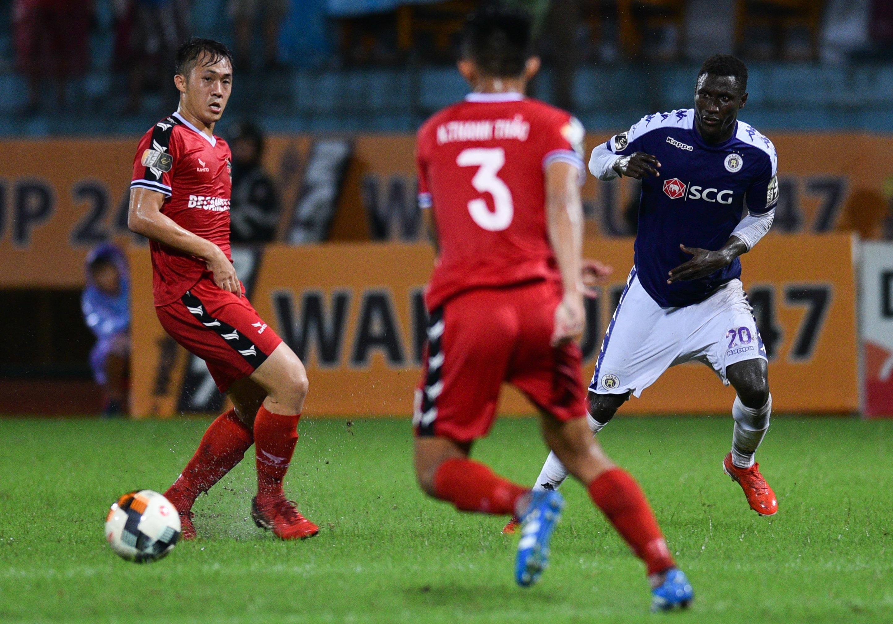 Ha Noi vs Binh Duong anh 2