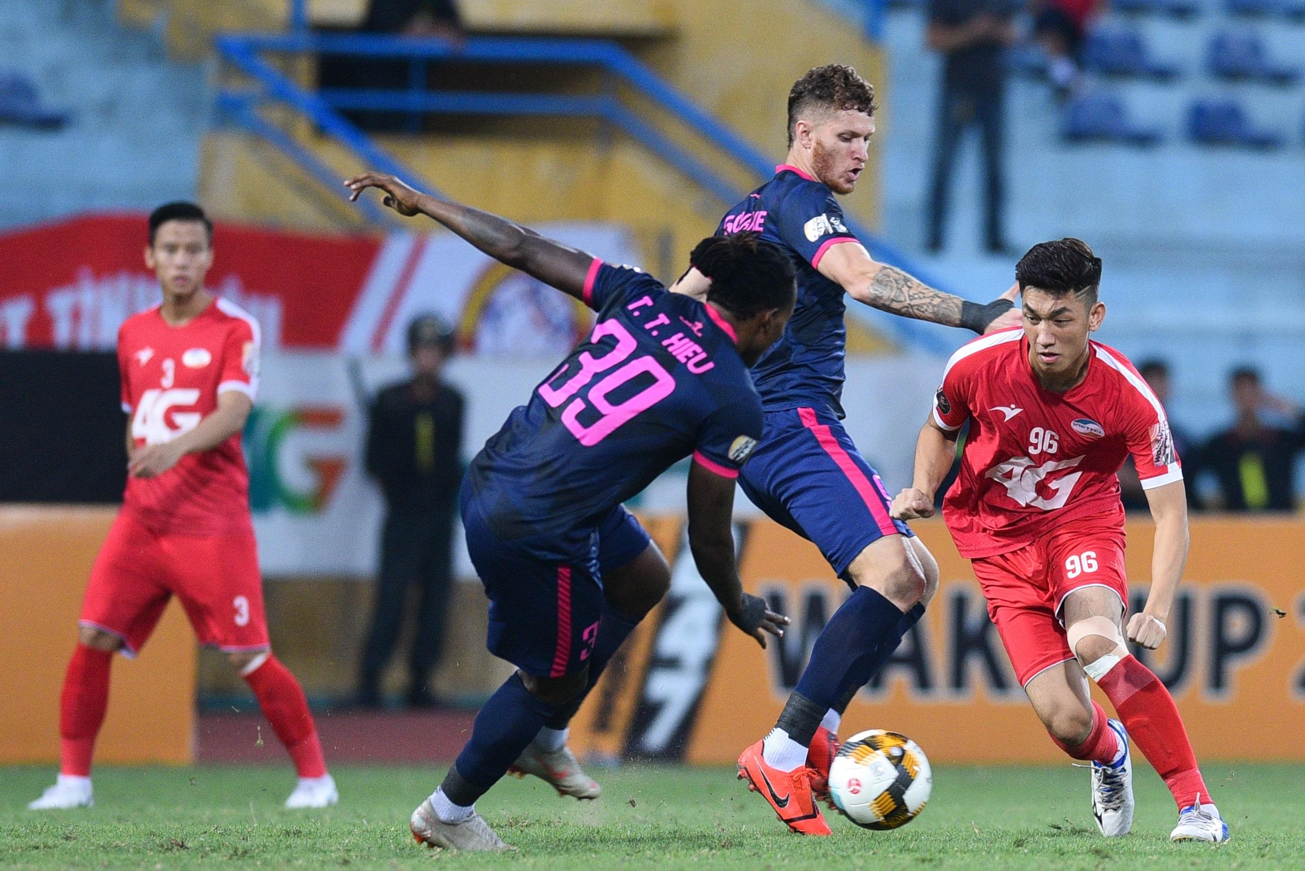 Trong Hoang chan thuong anh 1