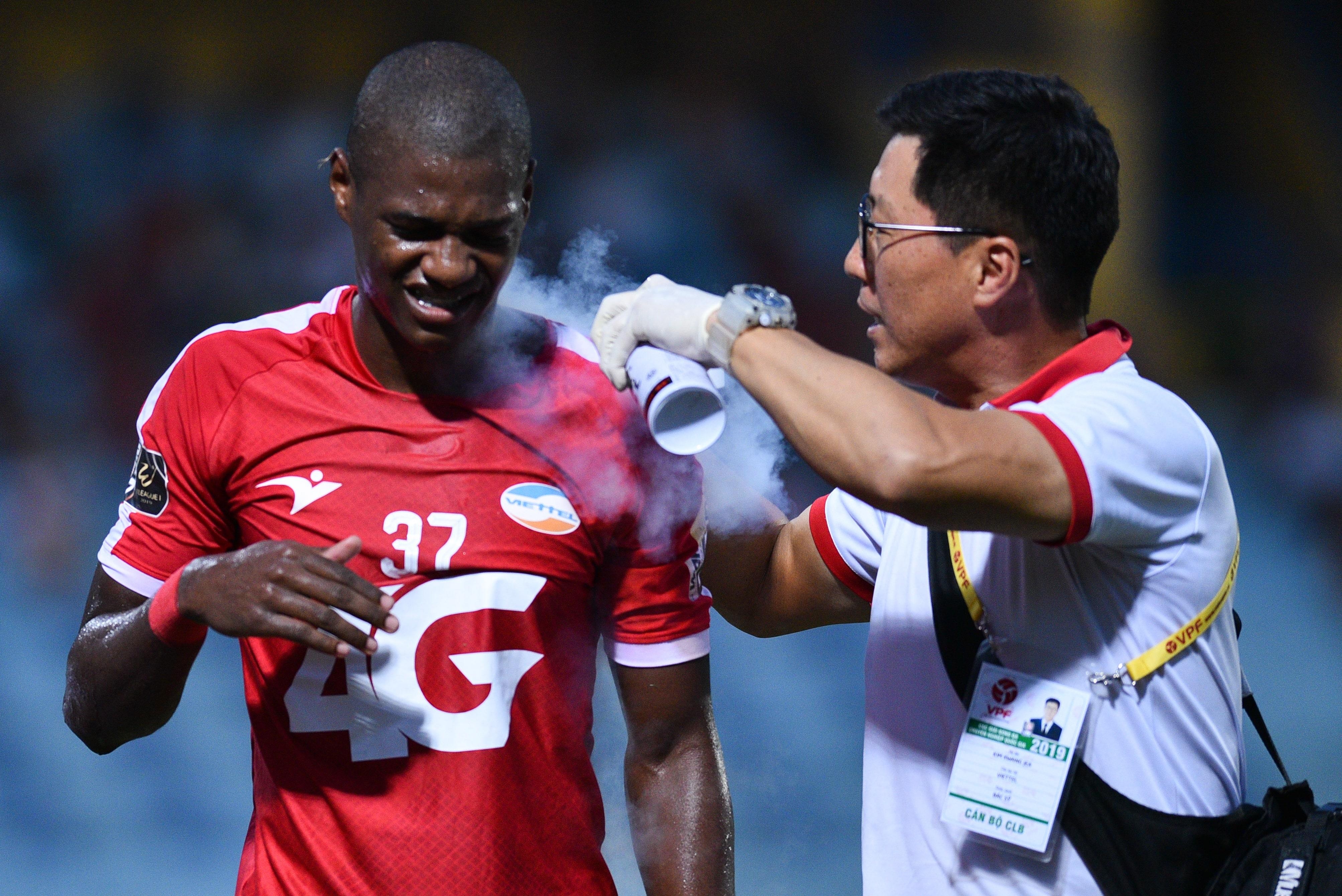 Trong Hoang chan thuong anh 4