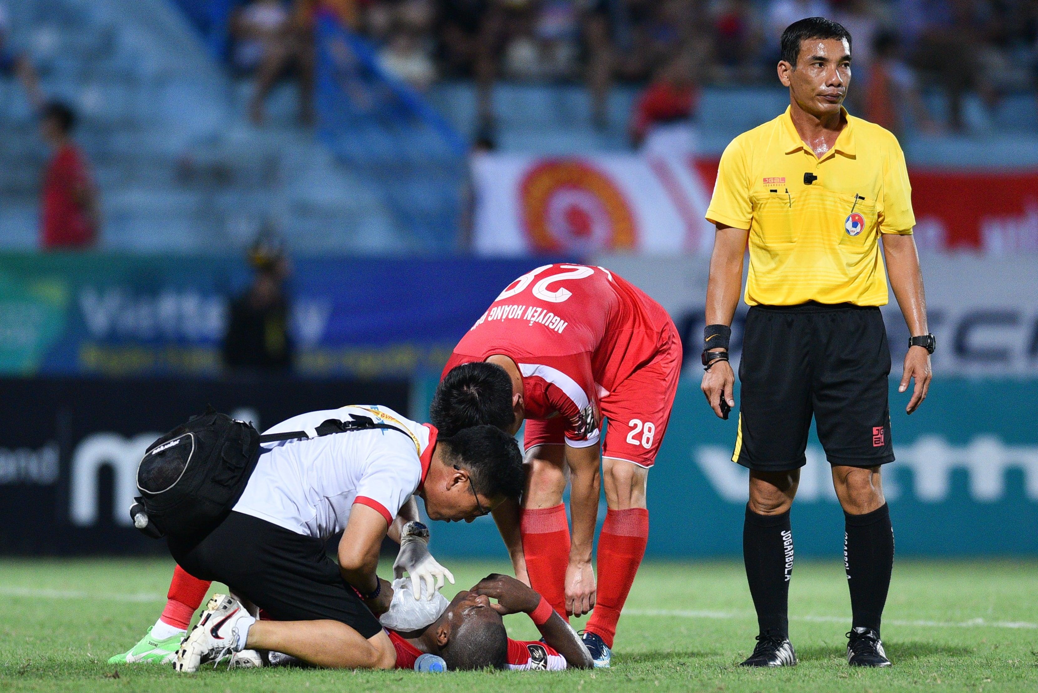 Trong Hoang chan thuong anh 6