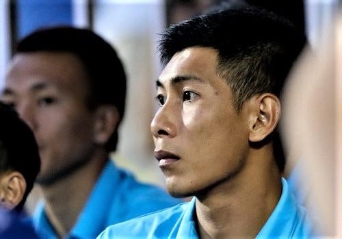 Thu mon mac sai lam, CLB Khanh Hoa tiep tuc dung cuoi bang xep hang hinh anh