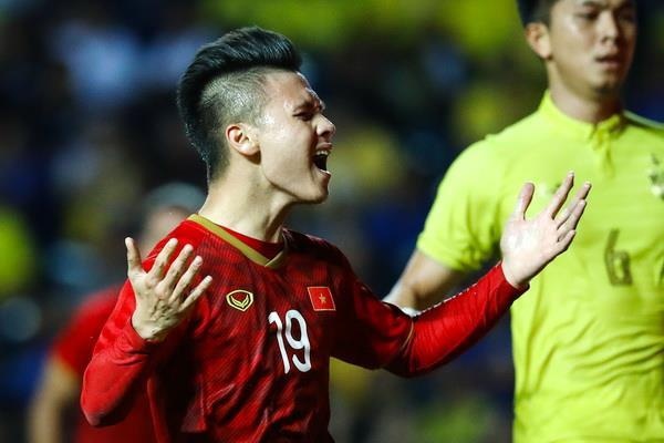 CDV Viet Nam buc xuc vi tinh trang chay ve tran gap Thai Lan hinh anh