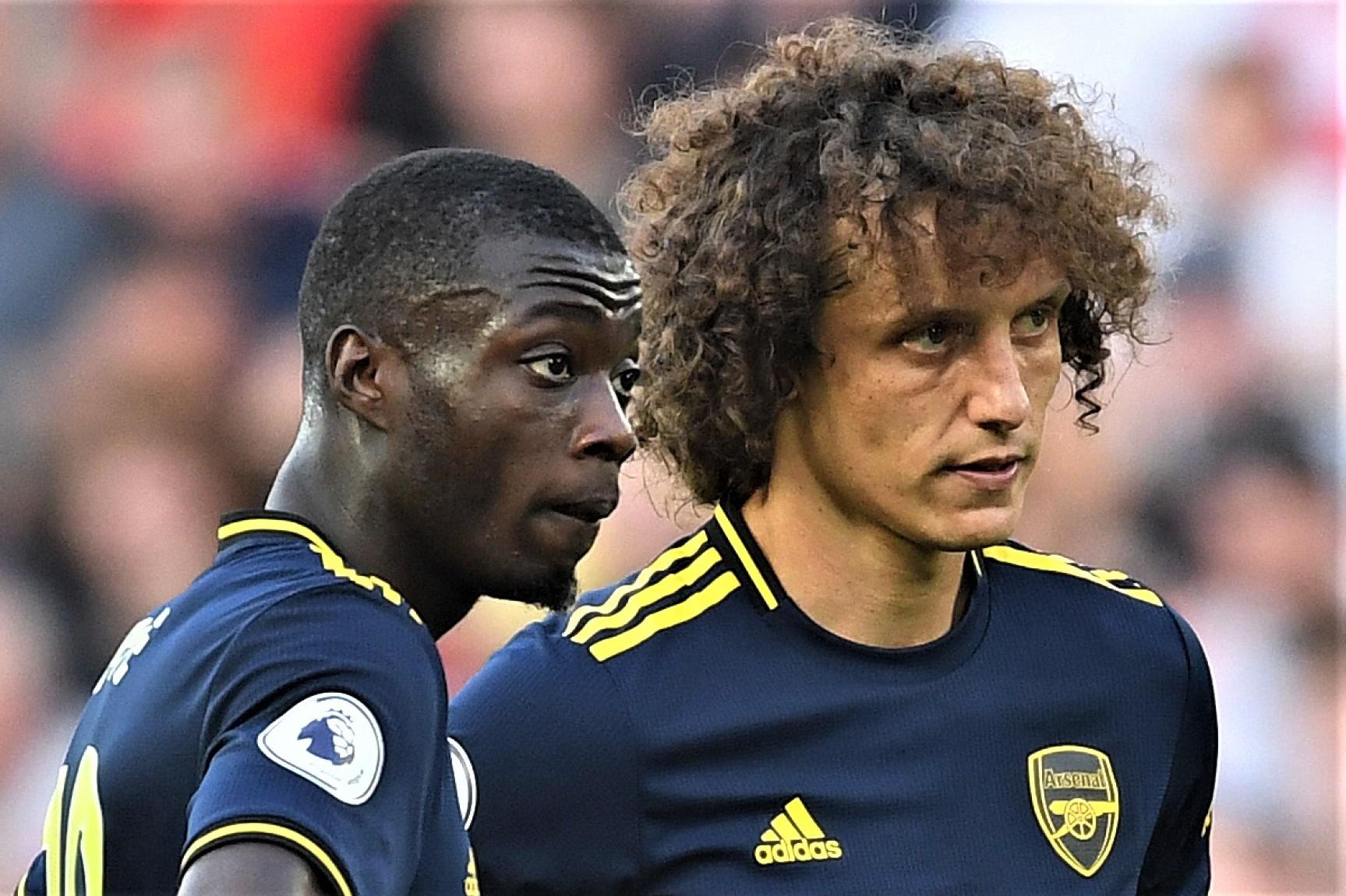 David Luiz phan tran sau tinh huong keo ao Salah hinh anh