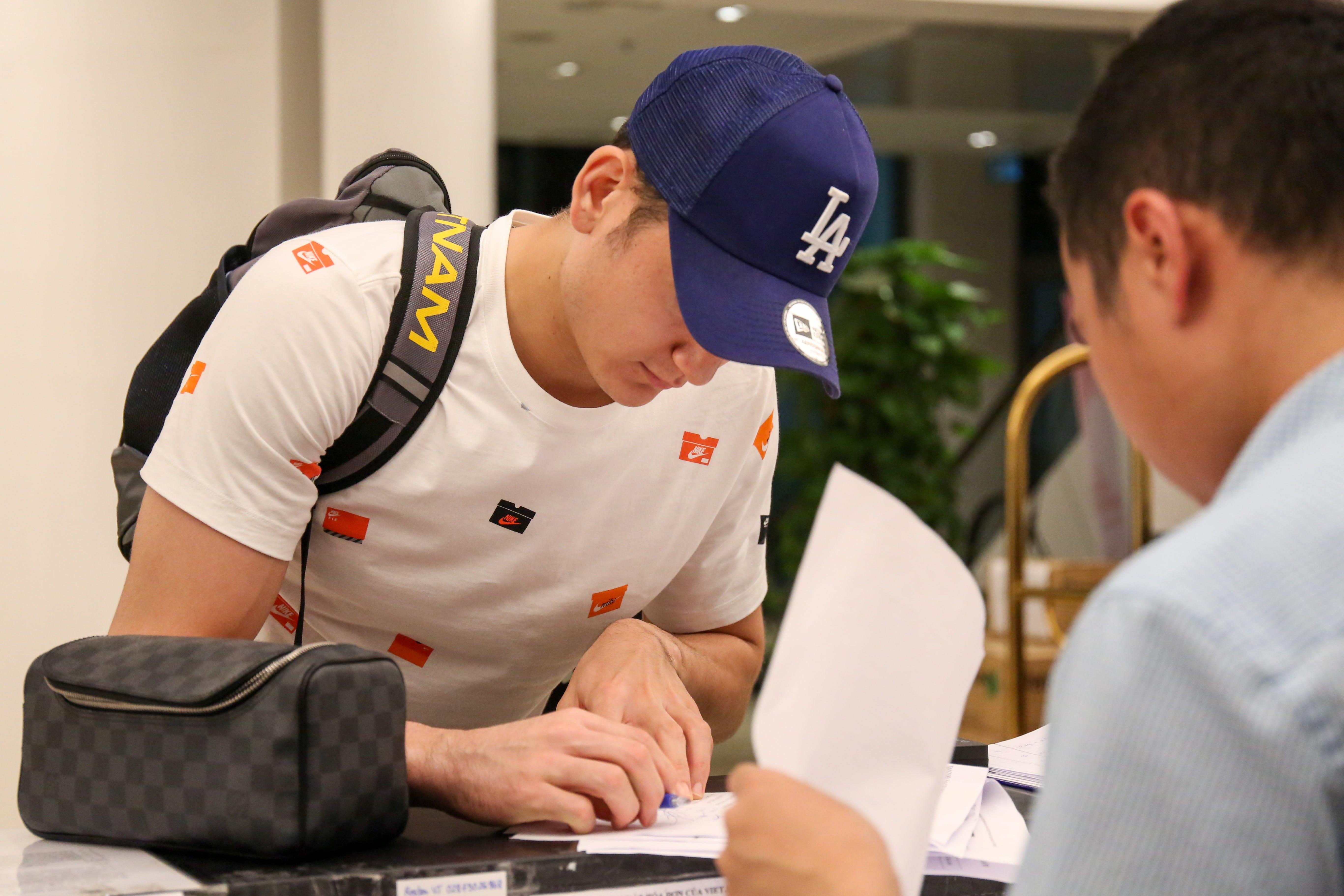 Van Lam len tuyen anh 1