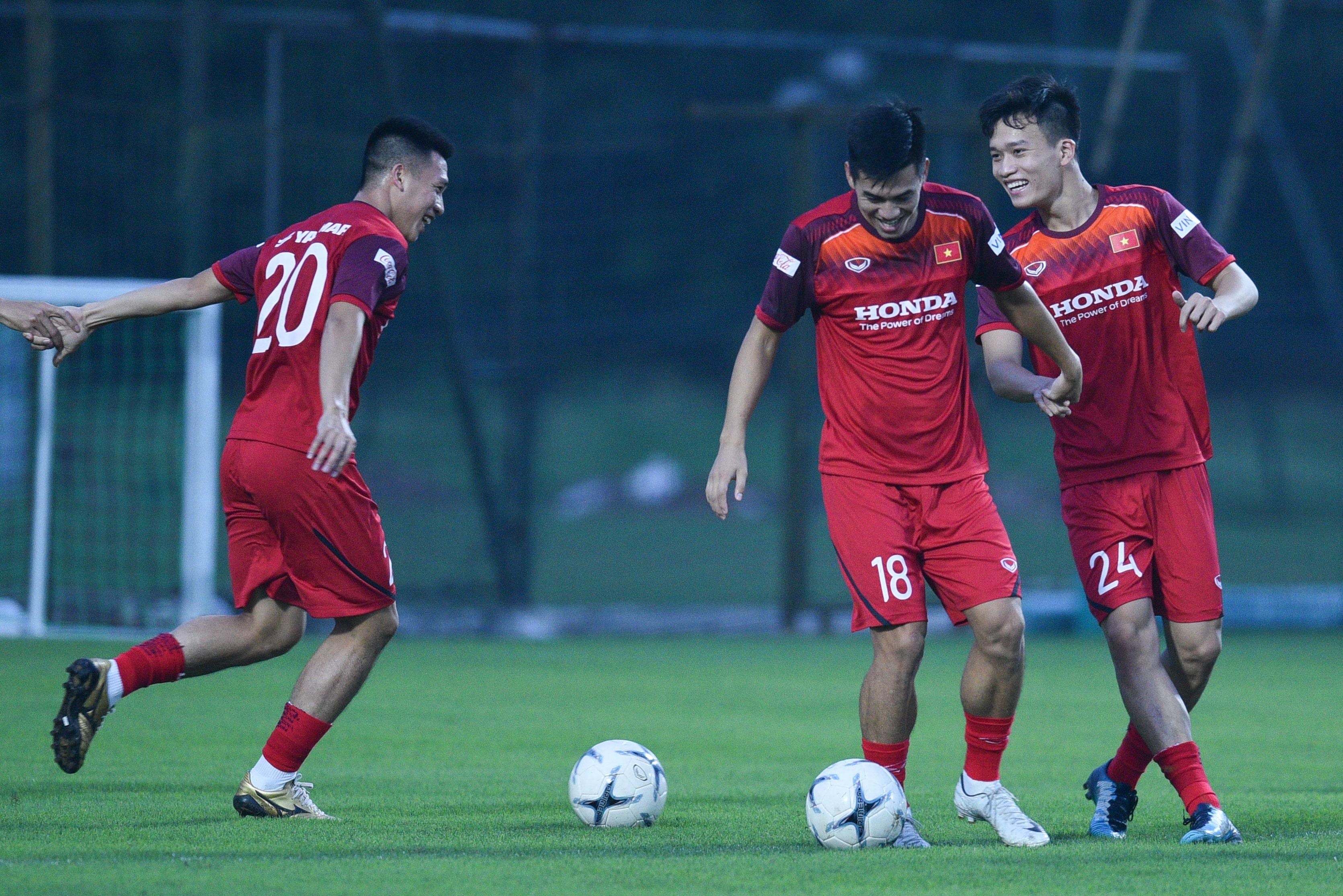 Tuyen Viet Nam tap luyen anh 3