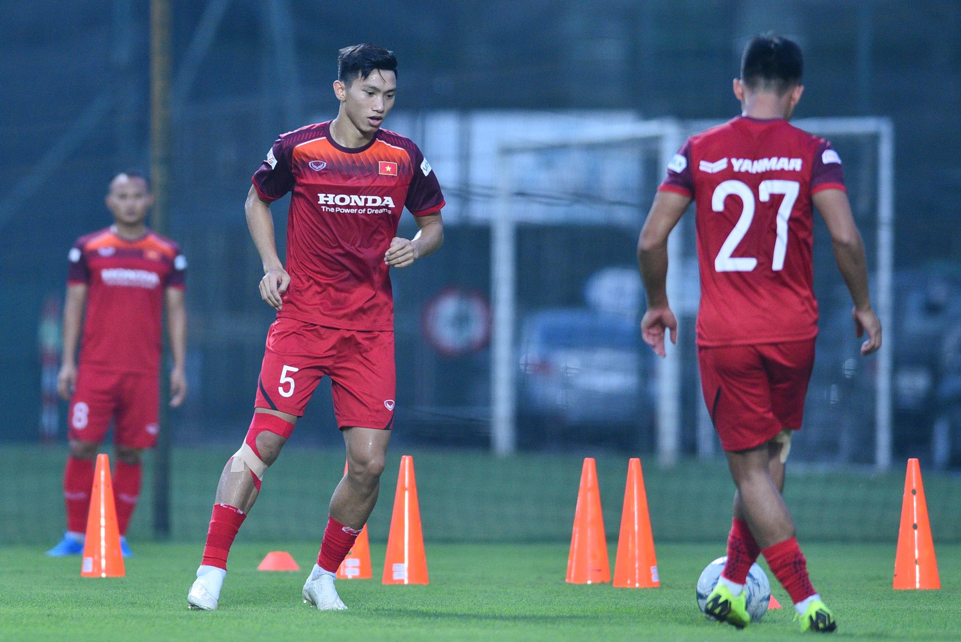 Tuyen Viet Nam tap luyen anh 5