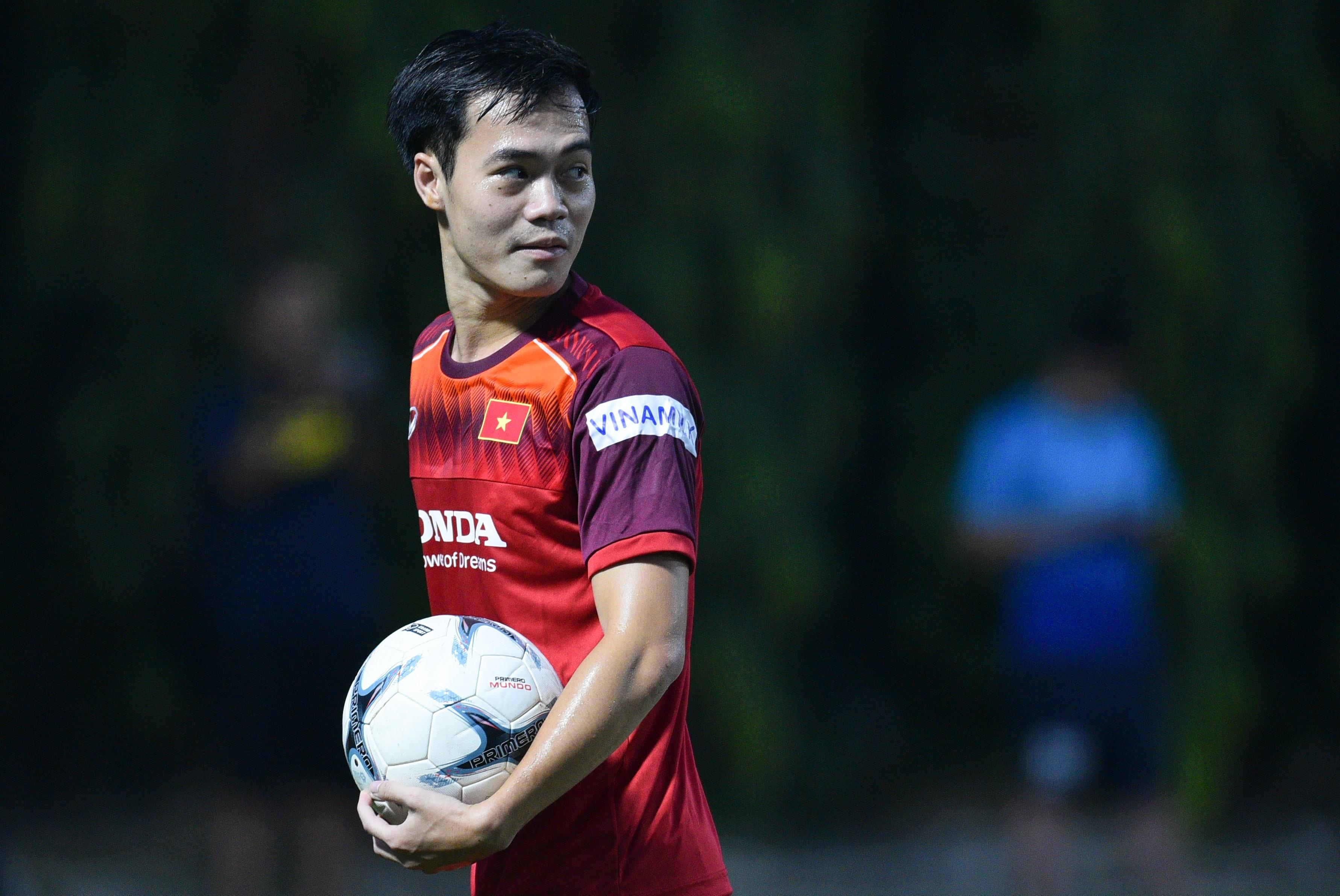 Tuyen Viet Nam tap luyen anh 8