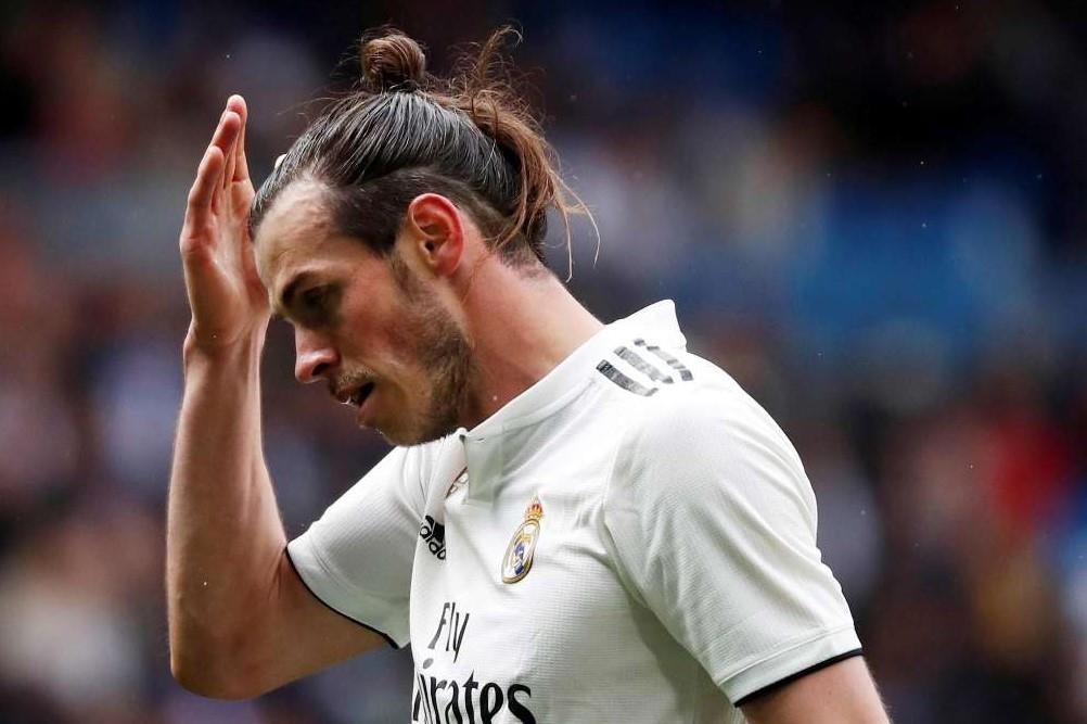 Bale lap cu dup va nhan the do trong ngay Real hoa Villarreal hinh anh