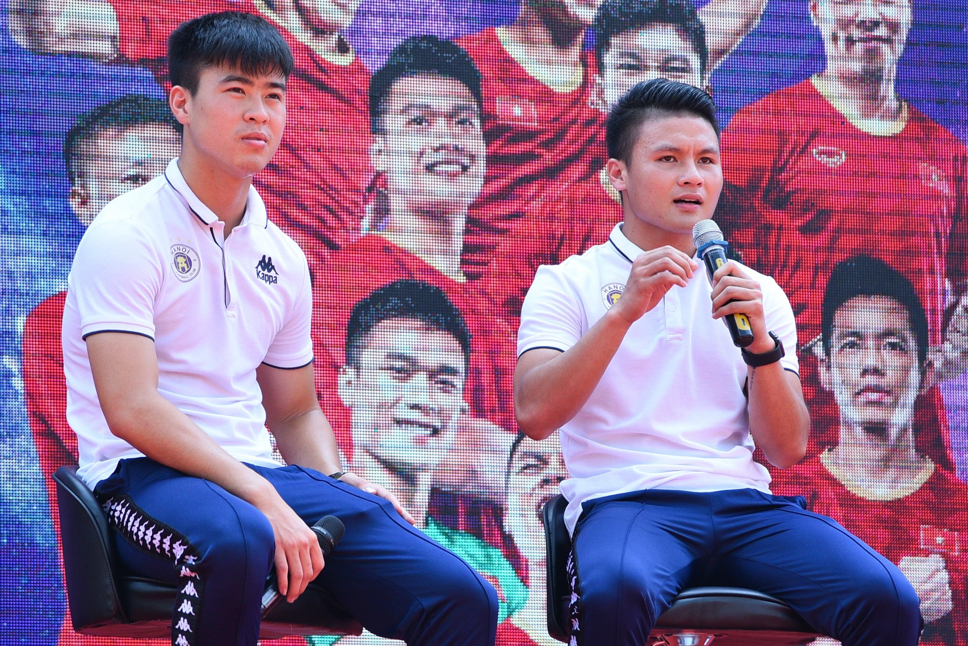 Van Hau sang Ha Lan anh 2