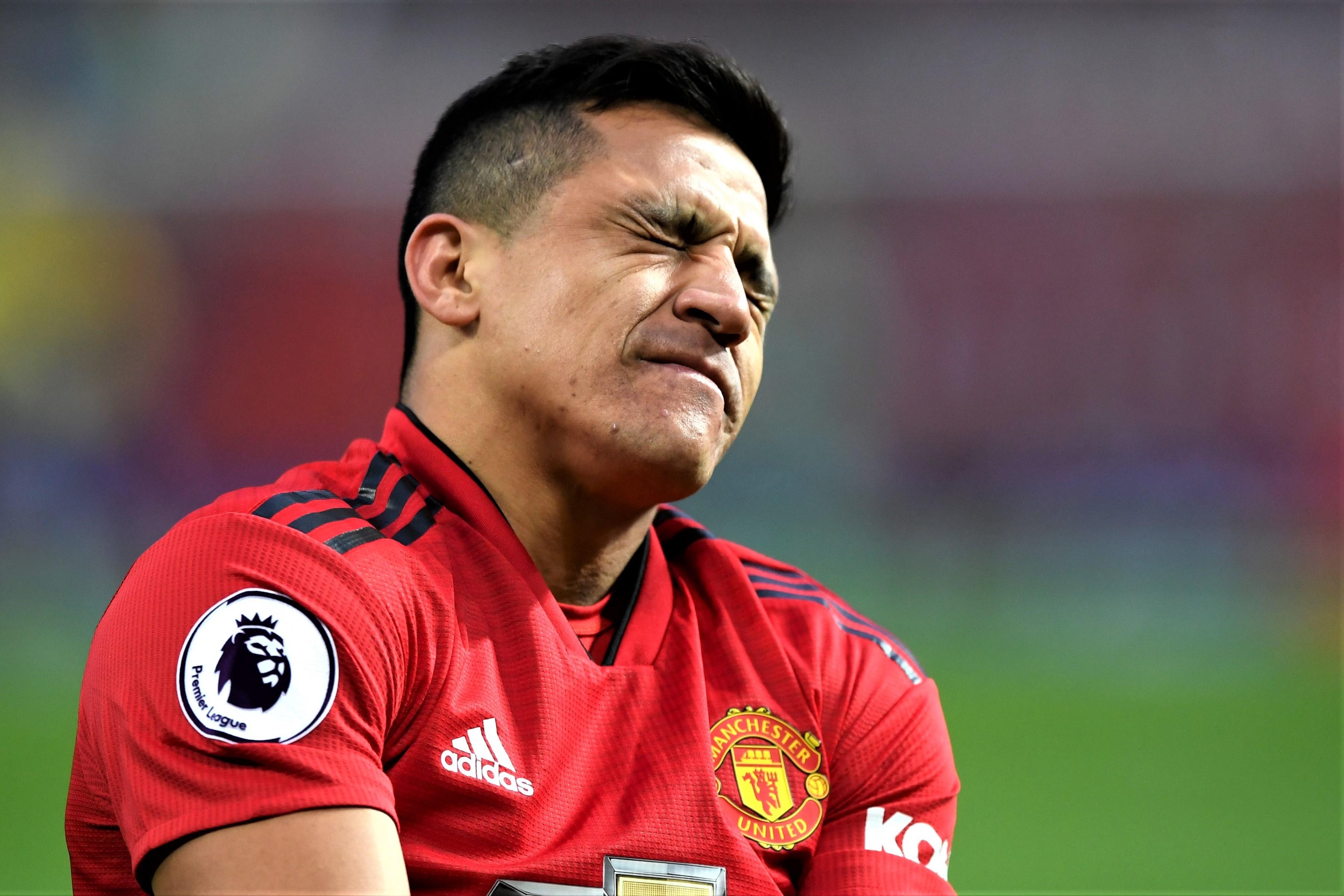 Cau thu MU vui mung vi tong khu duoc Sanchez hinh anh