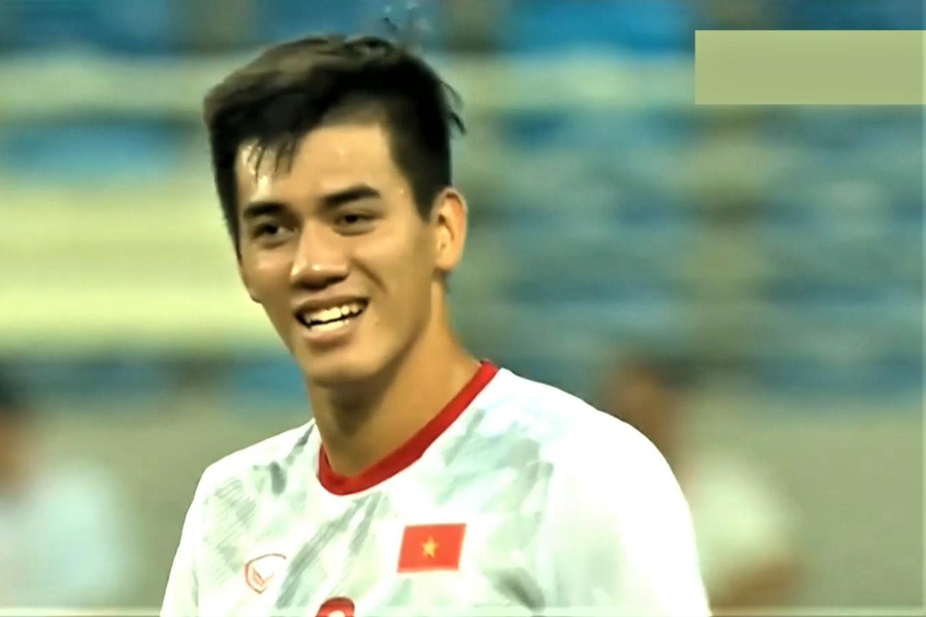 Ban thang nang ty so len 2-0 cho U22 Viet Nam cua Tien Linh hinh anh