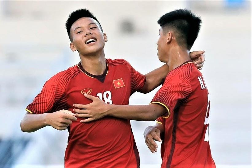 'Chenh lech dang cap giua U16 Viet Nam va Australia khong quan trong' hinh anh