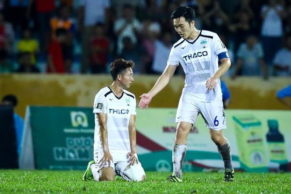 Fan that vong khi HAGL doi dien voi nguy co xuong hang hinh anh