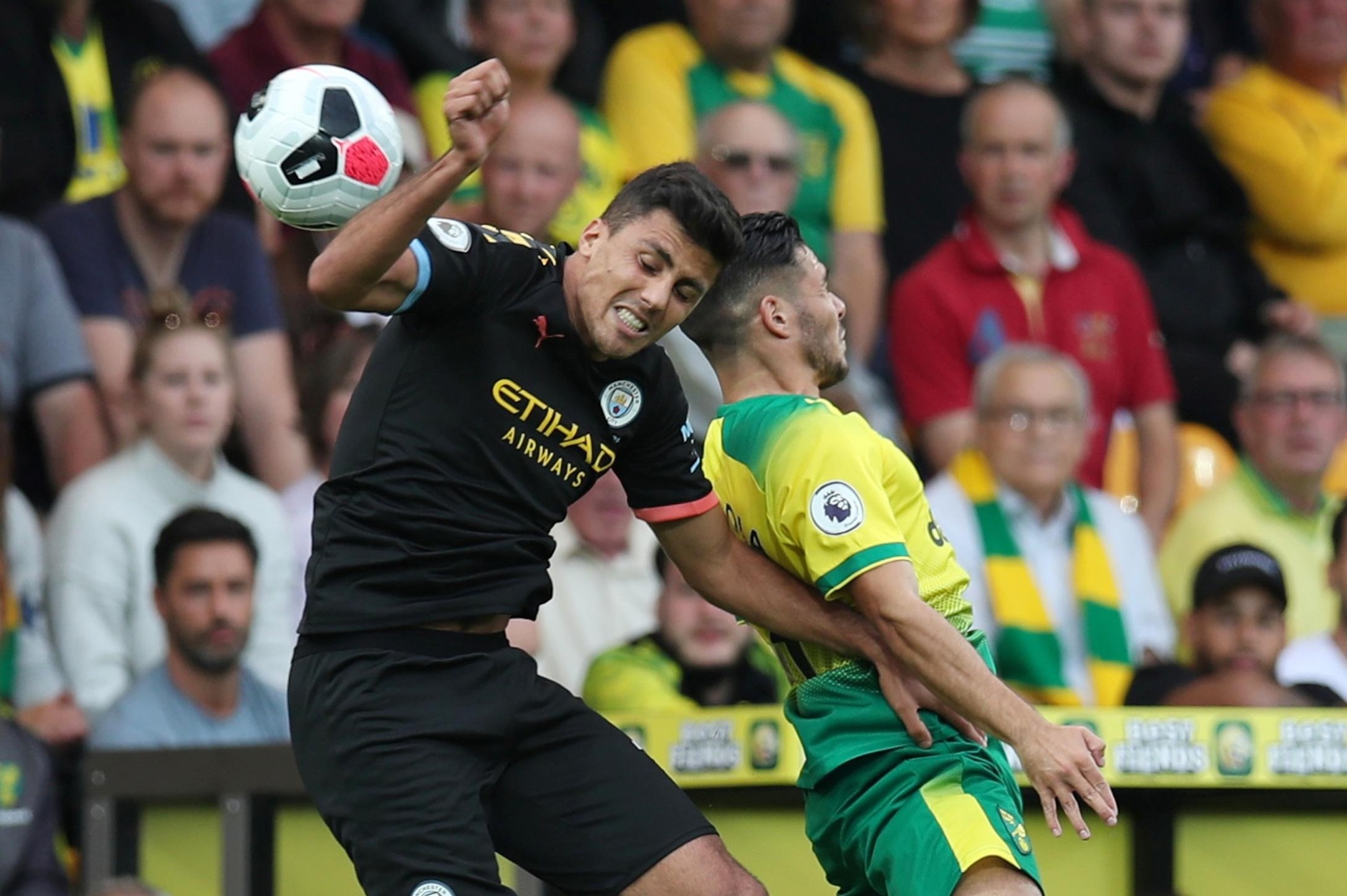 Man City thua tran dau tien anh 1