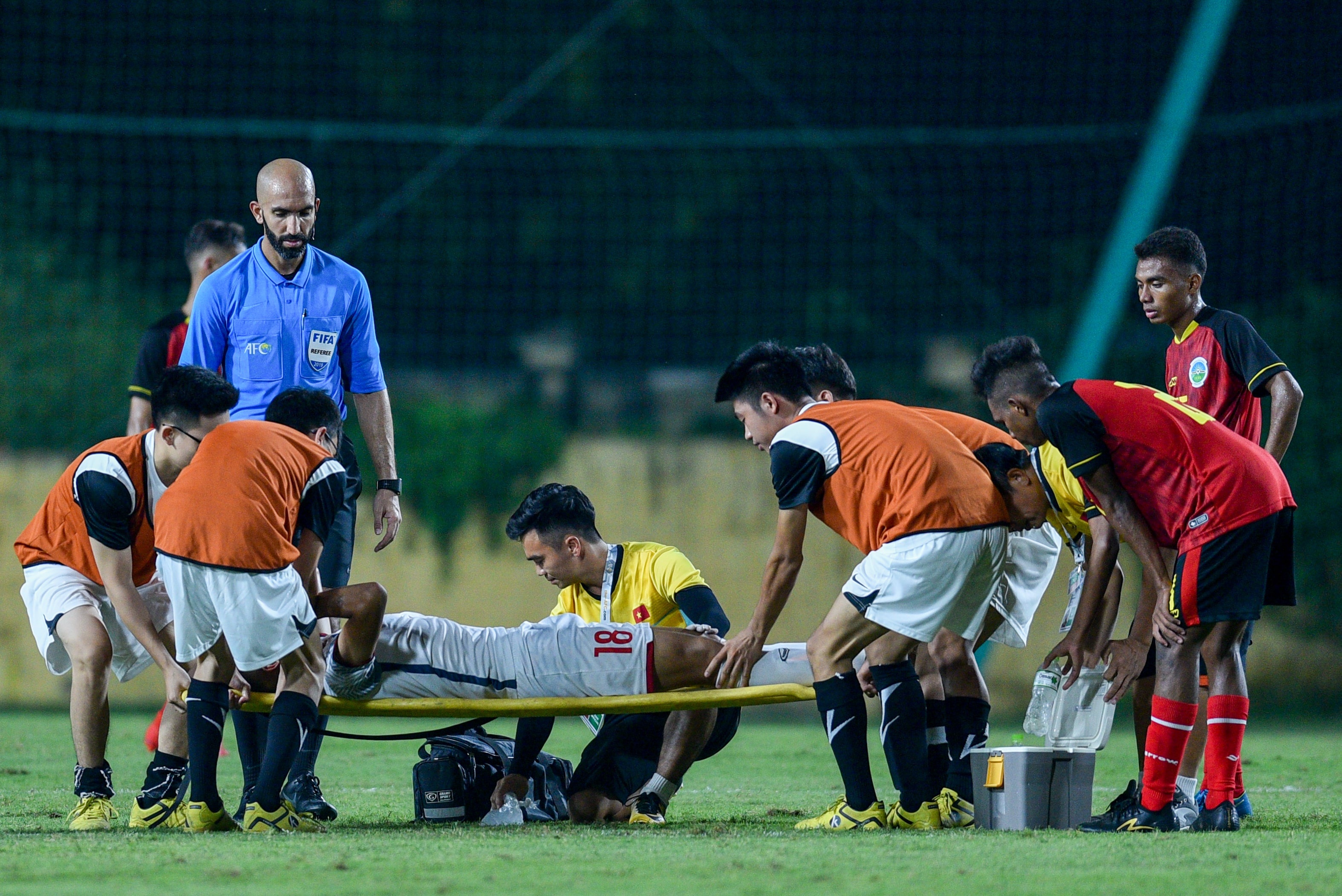 U16 Viet Nam thang tran ra quan anh 6