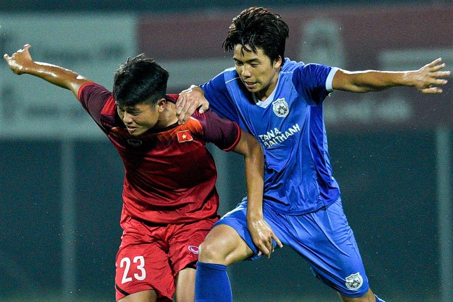 U19 Viet Nam da lien 2 tran giao huu duoi thoi HLV Troussier hinh anh